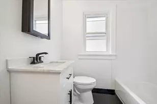 6454 N Damen Ave, Chicago, IL 60645 - Photo 9