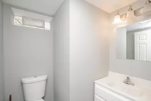9227 S Perry Ave, Chicago, IL 60620 - Photo 17