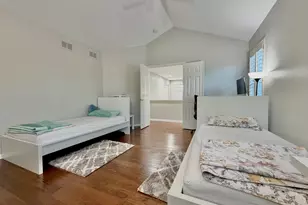 112 Pembroke Cir, Lake Bluff, IL 60044 - Photo 27