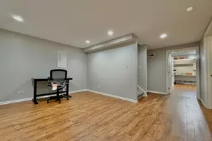 112 Pembroke Cir, Lake Bluff, IL 60044 - Photo 37