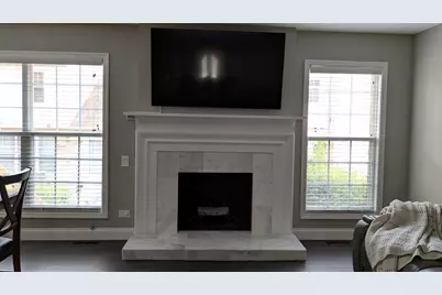 233 Lorraine Circle, Bloomingdale, IL 60108 - Photo 7