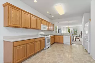 11715 Windsor Dr, Huntley, IL 60142 - Photo 7
