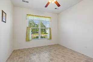 11715 Windsor Dr, Huntley, IL 60142 - Photo 9
