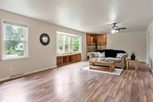 1611 Michigan Ave, Rockford, IL 61102 - Photo 13