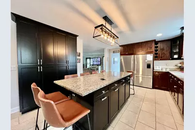 3218 W 97th Street, Evergreen Park, IL 60805 - Photo 7