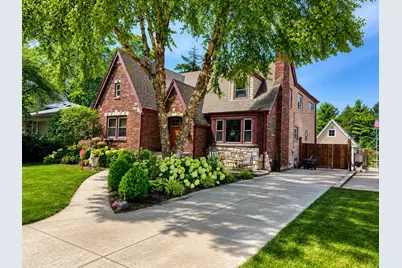 3218 W 97th Street, Evergreen Park, IL 60805 - Photo 1