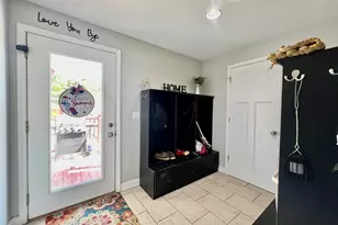 3218 W 97th St, Evergreen Park, IL 60805 - Photo 9