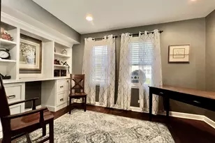 3218 W 97th St, Evergreen Park, IL 60805 - Photo 15