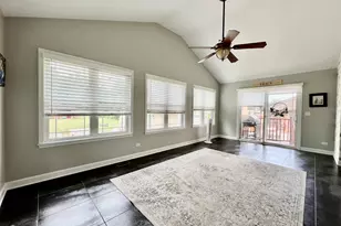 3218 W 97th St, Evergreen Park, IL 60805 - Photo 17
