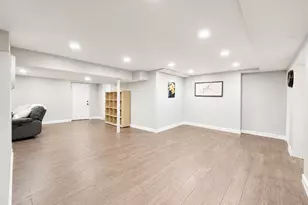 3218 W 97th St, Evergreen Park, IL 60805 - Photo 33
