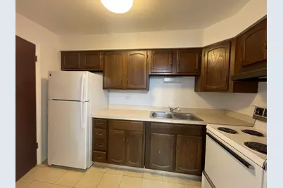 703 W Central Road #A2, Mount Prospect, IL 60056 - Photo 11