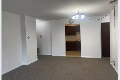 703 W Central Road #A2, Mount Prospect, IL 60056 - Photo 7