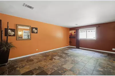 2176 N Westmoreland Drive, Palatine, IL 60074 - Photo 17