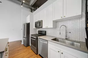 2000 S Michigan Ave, Chicago, IL 60616 - Photo 3