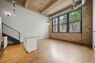 2000 S Michigan Ave, Chicago, IL 60616 - Photo 5