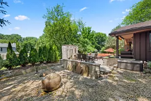 1311 Azalea Ln, Dekalb, IL 60115 - Photo 13