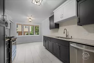 629 Dana Ct, Naperville, IL 60563 - Photo 5