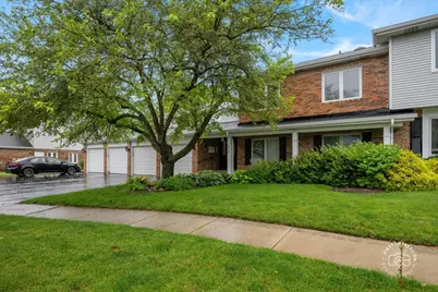 629 Dana Court #B, Naperville, IL 60563 - Photo 1