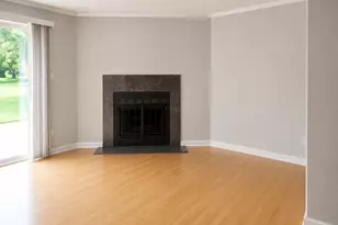 520 E Spruce Dr, Palatine, IL 60074 - Photo 7