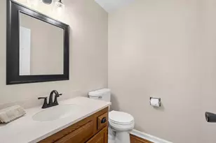 405 Blackhawk Dr, Batavia, IL 60510 - Photo 15