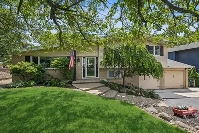 585 Killarney Pass Circle, Mundelein, IL 60060 - Photo 1