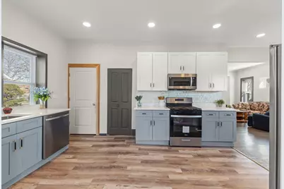 1918 S 9th Avenue, Maywood, IL 60153 - Photo 9
