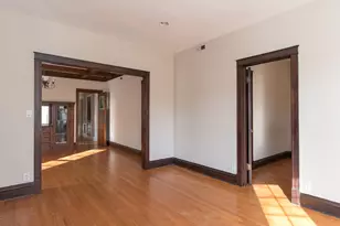 1440 W Addison St, Chicago, IL 60613 - Photo 9