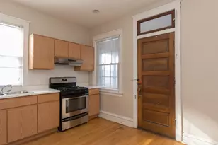 1440 W Addison St, Chicago, IL 60613 - Photo 5