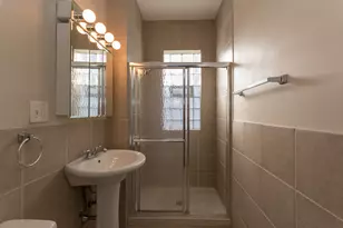 1440 W Addison St, Chicago, IL 60613 - Photo 17