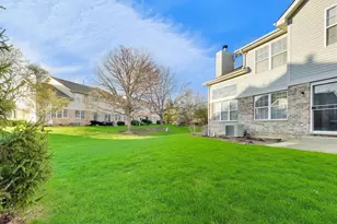 1422 Welland Ct, Roselle, IL 60172 - Photo 33