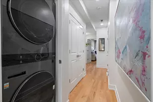 821 W Roscoe St, Chicago, IL 60657 - Photo 21