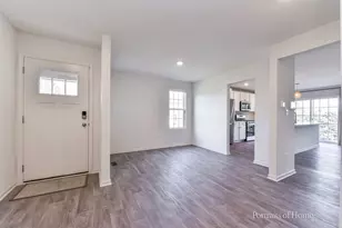 2068 Canyon Creek Ct, Aurora, IL 60503 - Photo 3