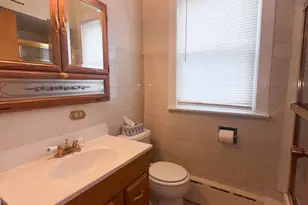 2820 N Mont Clare Ave, Chicago, IL 60634 - Photo 9
