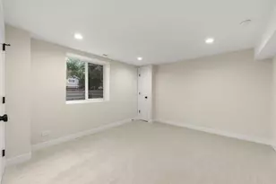 285 Hill Ave, Glen Ellyn, IL 60137 - Photo 13