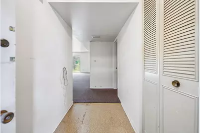 6961 N Oakley Avenue #209B, Chicago, IL 60645 - Photo 3