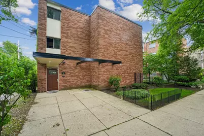 6961 N Oakley Avenue #209B, Chicago, IL 60645 - Photo 1