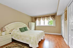 8604 W 95th Pl, Hickory Hills, IL 60457 - Photo 13