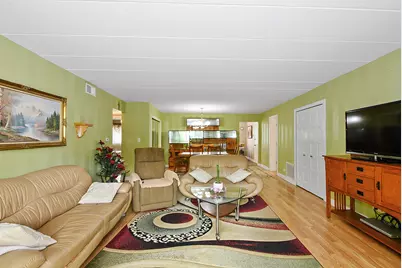 8604 W 95th Place #202, Hickory Hills, IL 60457 - Photo 11
