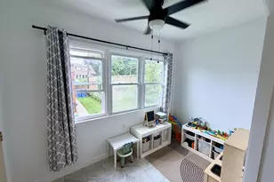 6302 W Holbrook St, Chicago, IL 60646 - Photo 15