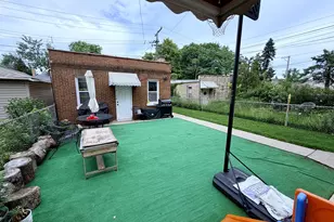 6302 W Holbrook St, Chicago, IL 60646 - Photo 17