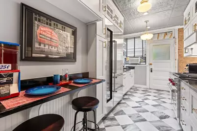 609 W Addison Street #2, Chicago, IL 60613 - Photo 11
