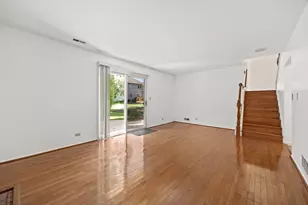 2284 Briarhill Dr, Naperville, IL 60565 - Photo 13