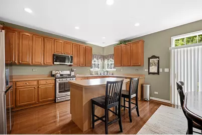 442 Winterberry Drive, Yorkville, IL 60560 - Photo 3