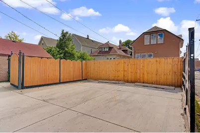 2345 N Lockwood Avenue, Chicago, IL 60639 - Photo 37