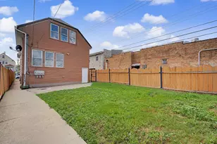 2345 N Lockwood Ave, Chicago, IL 60639 - Photo 35