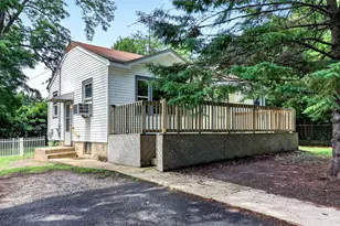 7N092 Smith St, South Elgin, IL 60177 - Photo 1