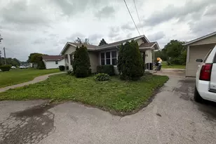 111 Orchard St, Catlin, IL 61817 - Photo 5
