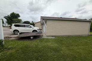 111 Orchard St, Catlin, IL 61817 - Photo 7