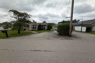 111 Orchard St, Catlin, IL 61817 - Photo 3