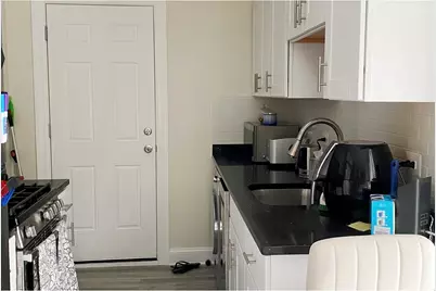 3817.5 N Greenview Avenue #2W, Chicago, IL 60613 - Photo 3